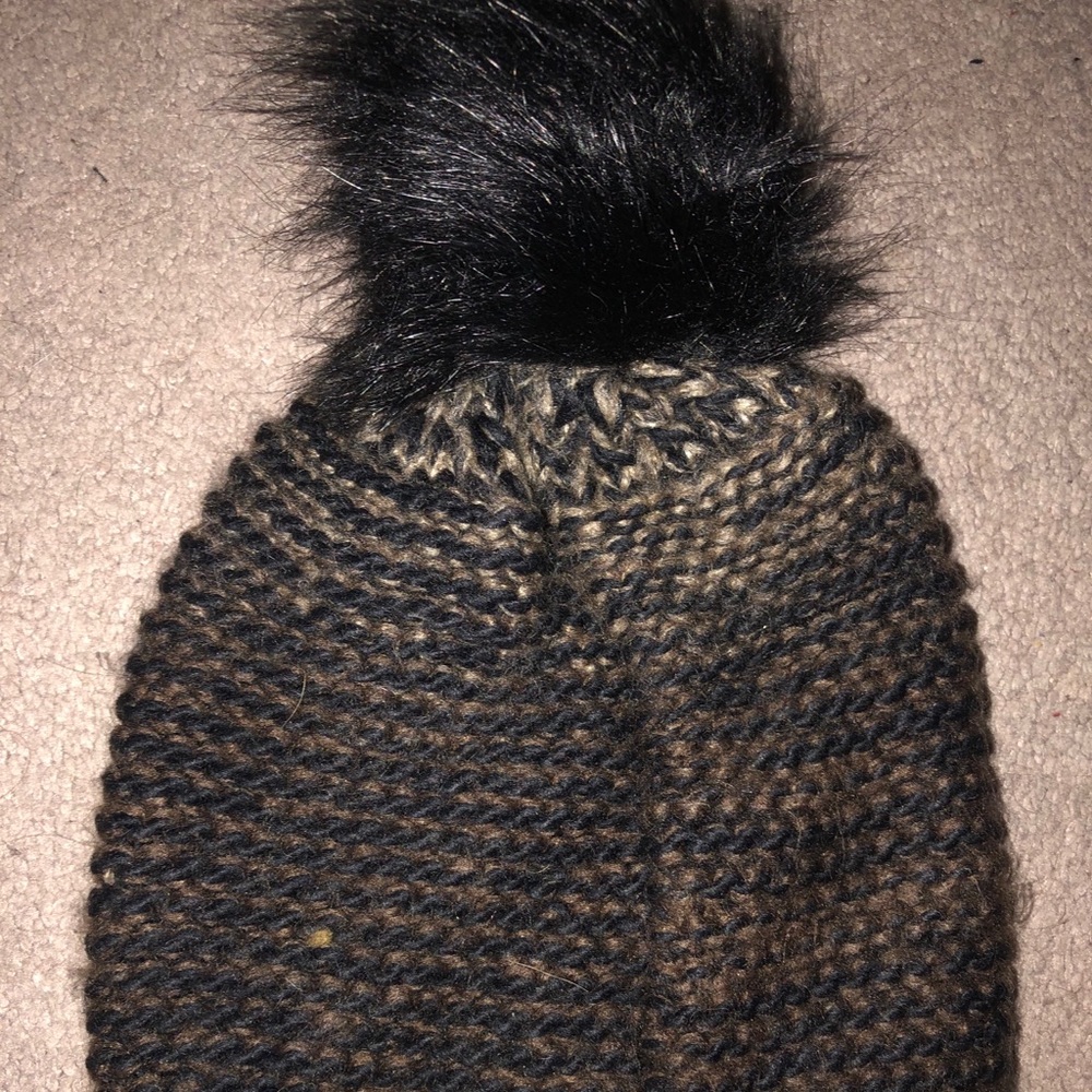 Hat never worn - Picture 2 of 2